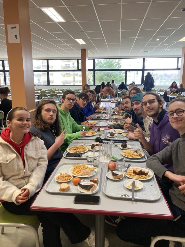 Un repas bien mérité au self !